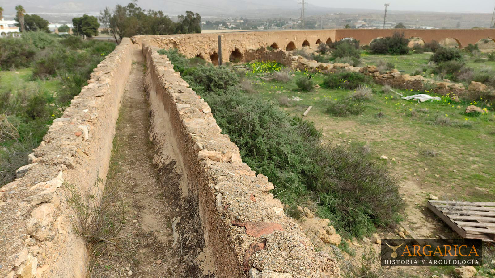 Acueducto de San Indalecio a su paso por Las Cumbres, Huércal de Almería